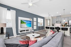 Comfy House at Compass Bay Cb102