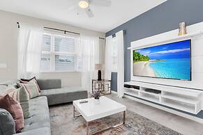 Comfy House at Compass Bay Cb102