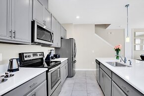 Comfy House at Compass Bay Cb102