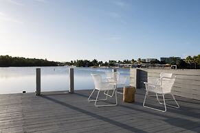 Vistamar Private Waterfront Home Pool