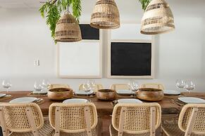 Vistamar Private Waterfront Home Pool