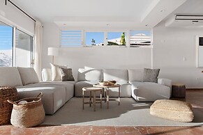 Vistamar Private Waterfront Home Pool