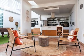 Vistamar Private Waterfront Home Pool