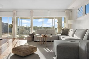 Vistamar Private Waterfront Home Pool