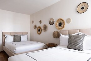 Vistamar Private Waterfront Home Pool