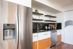 Vistamar Private Waterfront Home Pool