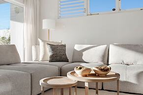 Vistamar Private Waterfront Home Pool