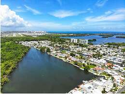Vistamar Private Waterfront Home Pool