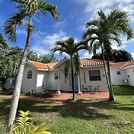 PARIS Waterfront Villas