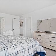 3 BR 2 5 BA Villa Sleeps 8 Eve102