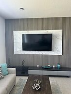 3 BR 2 5 BA Villa Sleeps 8 Eve102