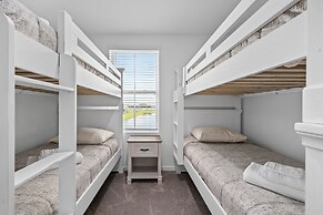 3 BR 2 5 BA Villa Sleeps 8 Eve102