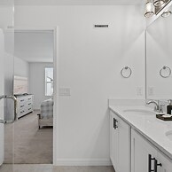 3 BR 2 5 BA Villa Sleeps 8 Eve102