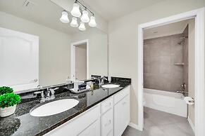 6 BR 4 BA Home Sleeps 14 Ww103