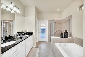 6 BR 4 BA Home Sleeps 14 Ww103