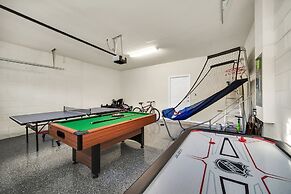 6 BR 4 BA Home Sleeps 14 Ww103