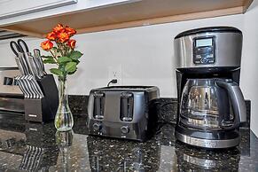 6 BR 4 BA Home Sleeps 14 Ww103