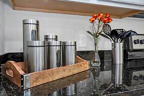 6 BR 4 BA Home Sleeps 14 Ww103