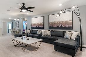 Amazing Modern Home Pool Spa Game Room Wi101