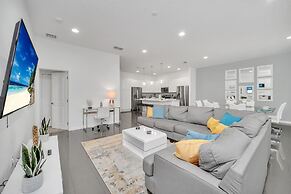 Stunning Bright Family Home Sleeps 25 Bl102