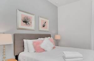 Stunning Bright Family Home Sleeps 25 Bl102