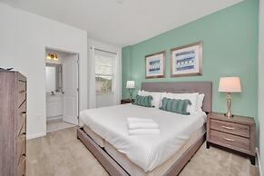 Stunning Bright Family Home Sleeps 25 Bl102