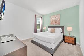 Stunning Bright Family Home Sleeps 25 Bl102