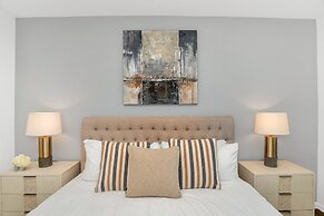 Stunning Bright Family Home Sleeps 25 Bl102