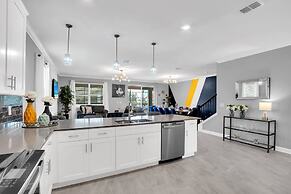 Magical Mickey Home 8 Minutes to Disney Stl109