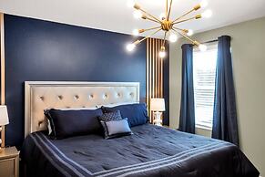 Magical Mickey Home 8 Minutes to Disney Stl109