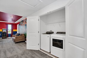 Magical Mickey Home 8 Minutes to Disney Stl109