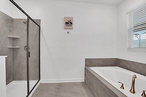 Magical Mickey Home 8 Minutes to Disney Stl109