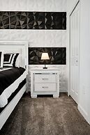 Magical Mickey Home 8 Minutes to Disney Stl109