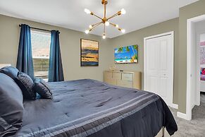 Magical Mickey Home 8 Minutes to Disney Stl109