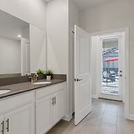 Amazing Family Home 8min to Disneyworld Pool Spa Sleeps 24 Stl101