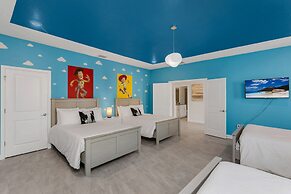 Amazing Family Home 8min to Disneyworld Pool Spa Sleeps 24 Stl101