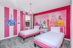 Amazing Family Home 8min to Disneyworld Pool Spa Sleeps 24 Stl101