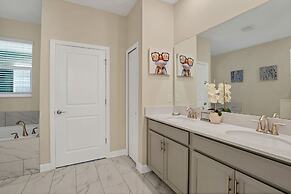 Magical Family Home 8min-disneyworld Pool Spa Sleeps 22 Stl103