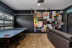 Sleeps 20 - Masterpiece Collection Ww101