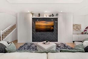 Sleeps 20 - Masterpiece Collection Ww101