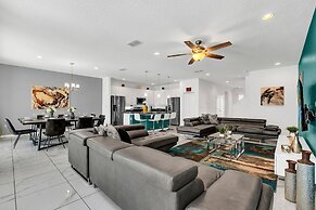 Luxury Home at Sonoma 9 En-suites Son102