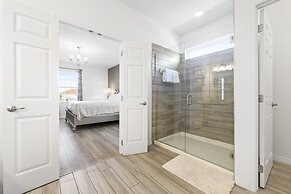 Fun in Every Corner 14 BR Home Sol104