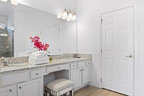 Fun in Every Corner 14 BR Home Sol104