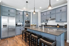 Entire Home in Four Corners Florida Reu101