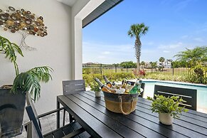 Entire Home in Four Corners Florida Reu101