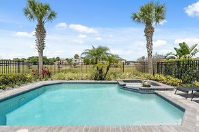 Entire Home in Four Corners Florida Reu101