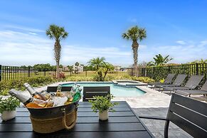 Entire Home in Four Corners Florida Reu101