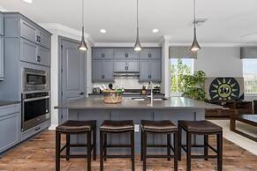 Entire Home in Four Corners Florida Reu101