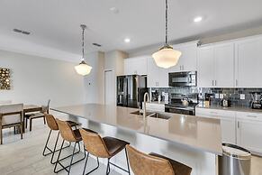 Stylish Family Home Private Pool Stl111