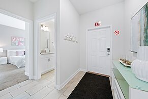 Really Close to Disney Sleeps Stl116